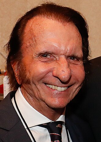 Emerson Fittipaldi — Formula 1 driver portrait (photo from Wikimedia Commons)